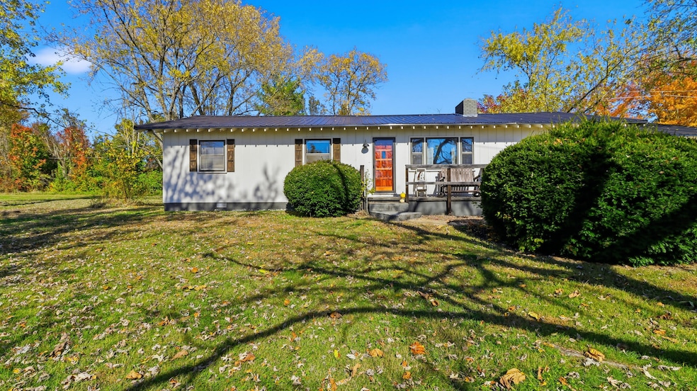 Home for Sale in Town!