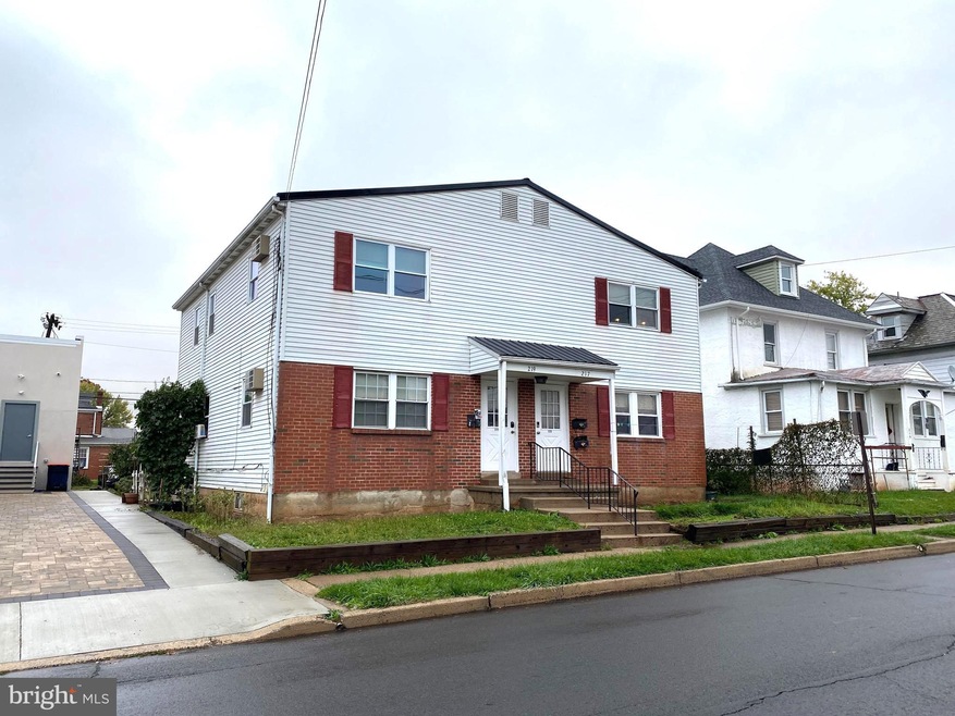 219 W 5th St, Lansdale, PA 19446 - photo 1