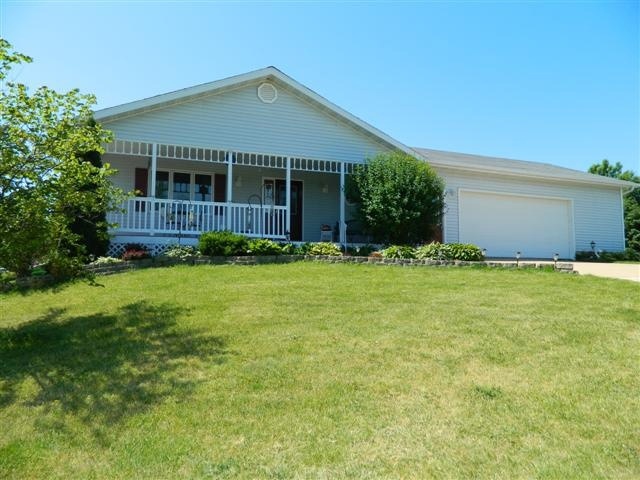 W6543 Karric Ln, Monroe, WI 53566 - photo 1