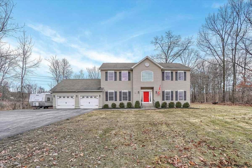 53 Lockwood Ln, Newburgh, NY 12550 - photo 1