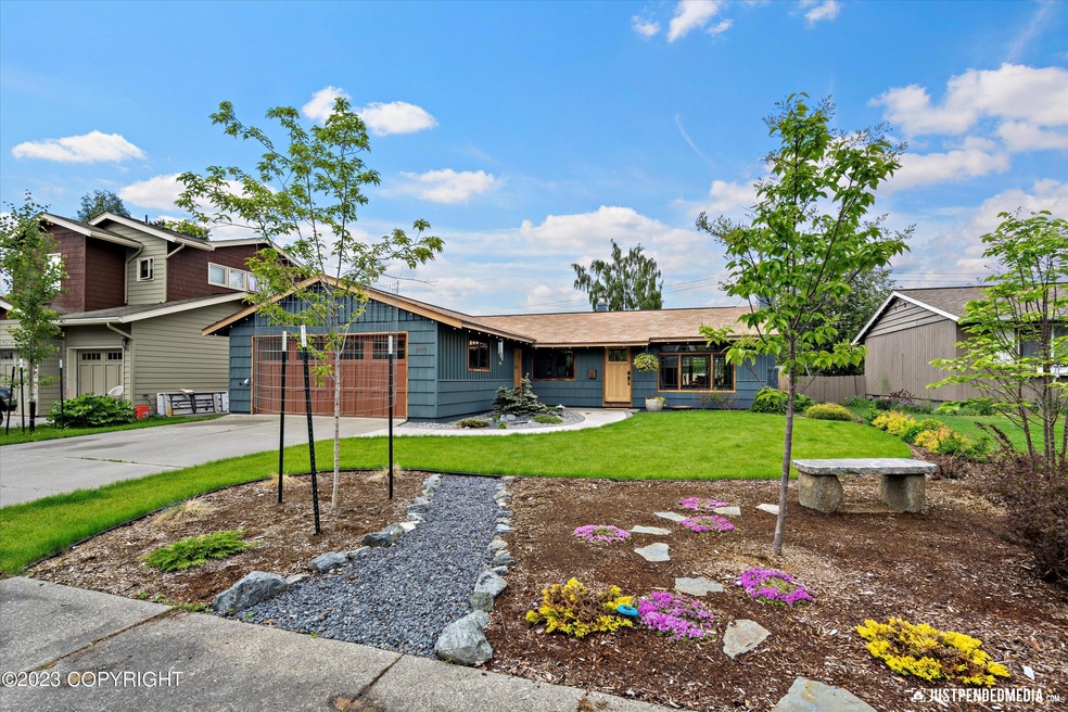 1414 M St, Anchorage, AK 99501 - photo 1