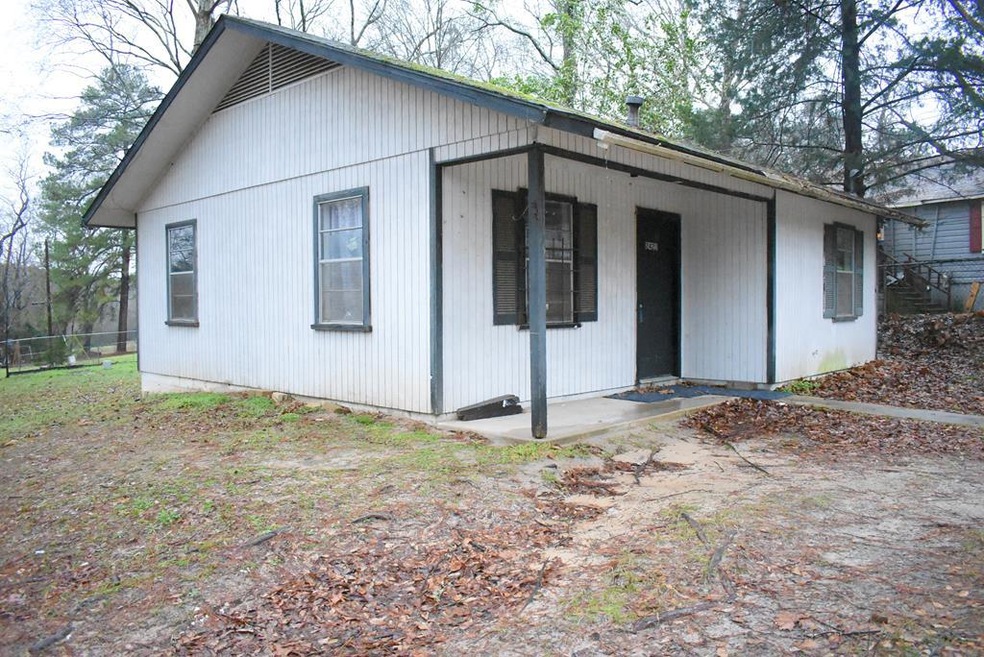 2423 Elizabeth St, Nacogdoches, TX 75964 - photo 1