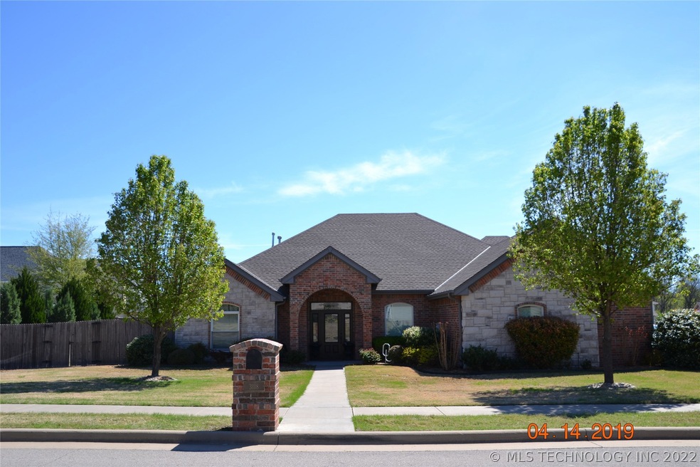 3118 Claremont Dr, Bartlesville, OK 74006 - photo 1