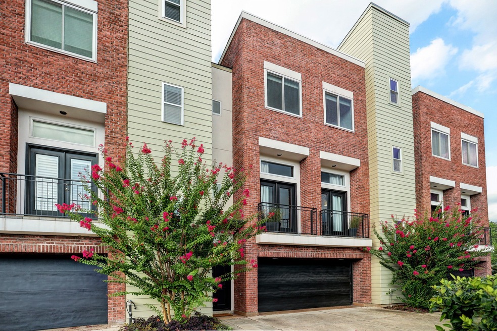 325 E 20th St, Houston, TX 77008 - photo 1