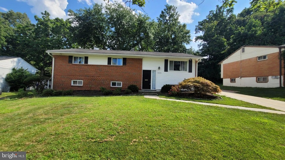 4206 Heathfield Rd, Rockville, MD 20853 - photo 1