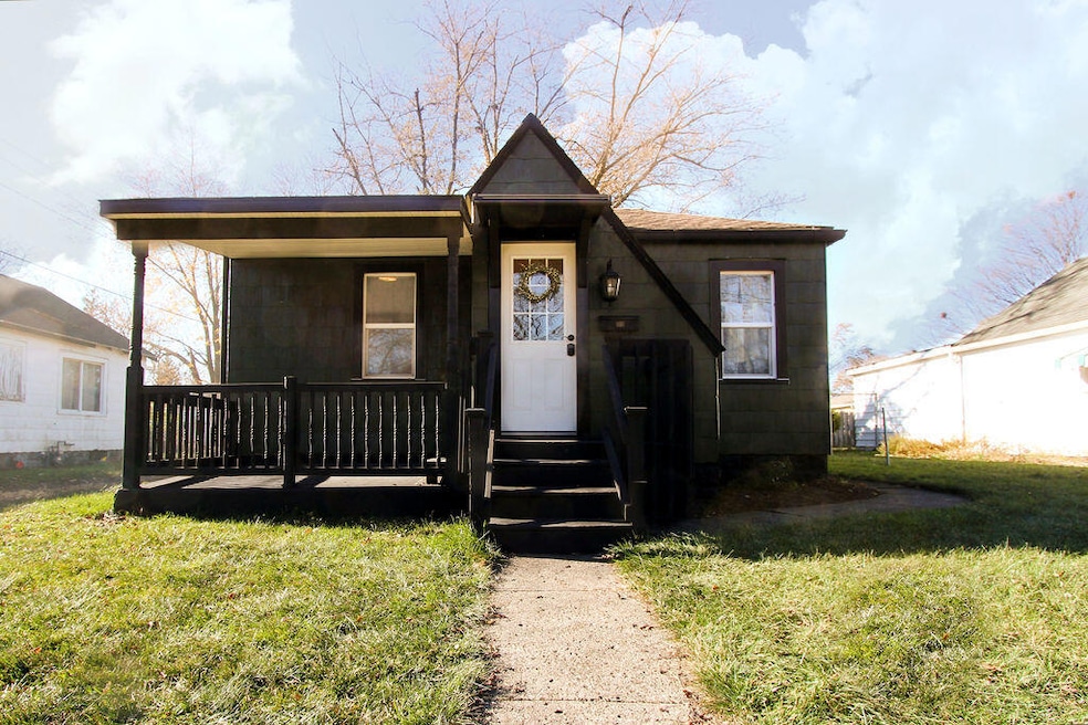 719 Goodland Ave, South Bend, IN 46628 - photo 1