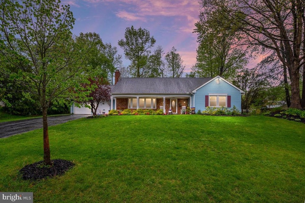 8803 Gramercy Ln, Laurel, MD 20708 - photo 1