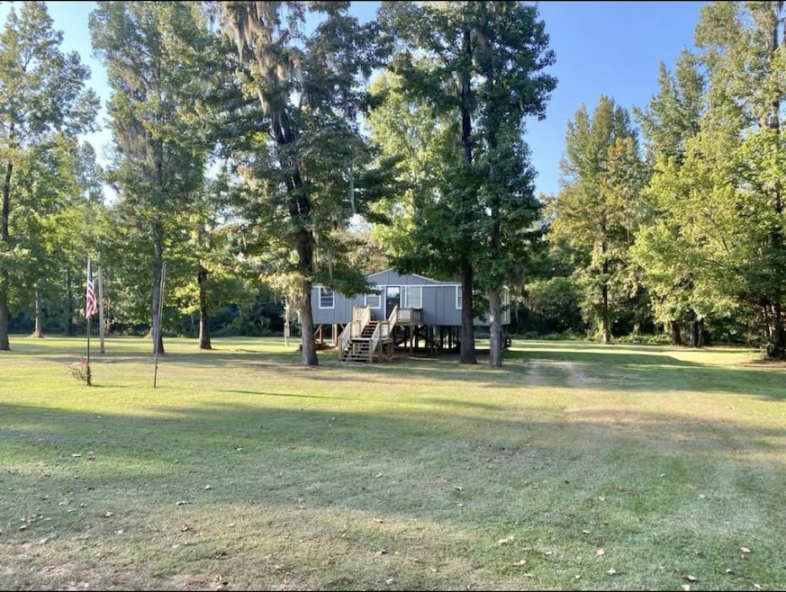 101 Sandy Bottoms, Gainestown, AL 36540 - photo 1