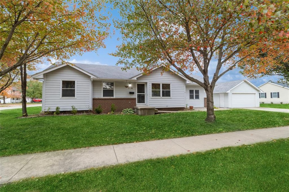 114 S 14th Ave, Winterset, IA 50273 - photo 1
