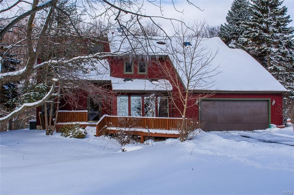 A scenic home for all seasons