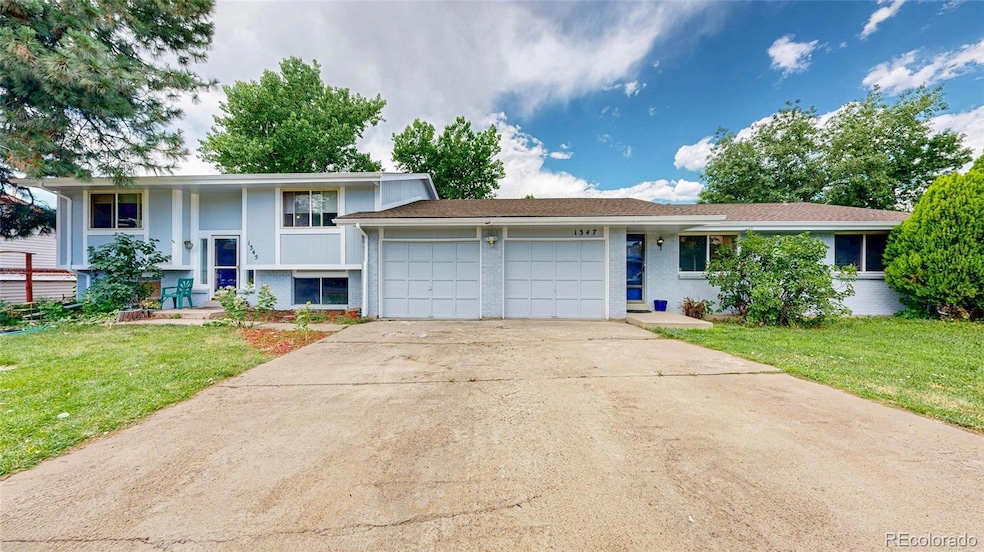 Under Contract $879,900 • Co-Listing Agent