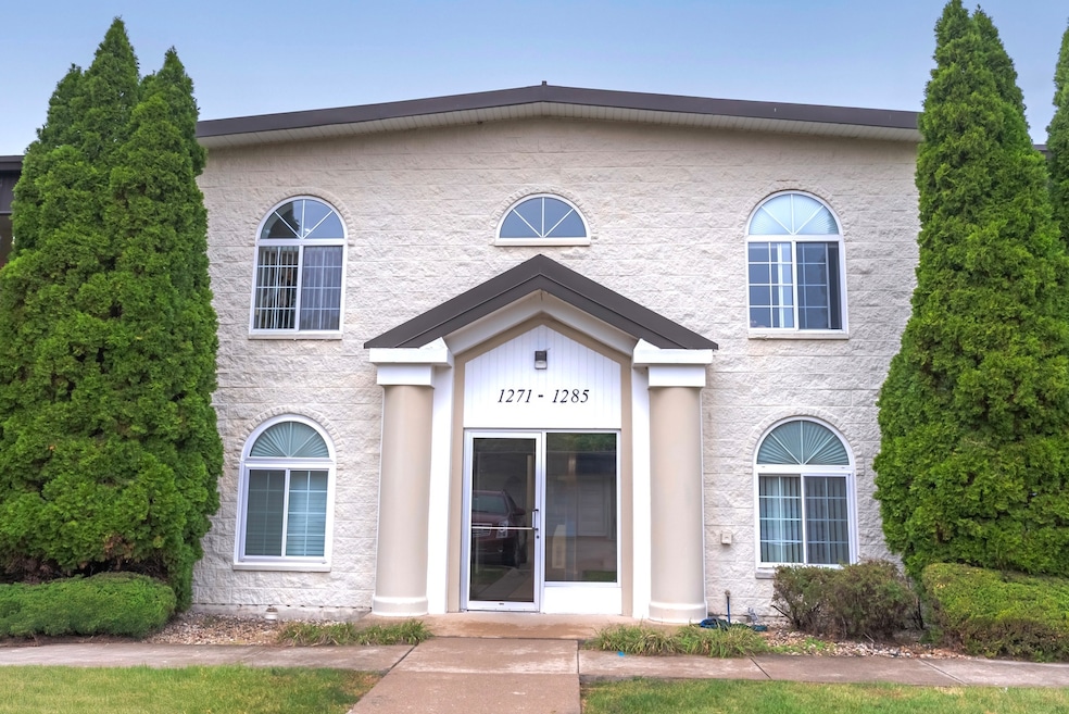 1275 Mesa Dr unit 1275, Joliet, IL 60435 - photo 1