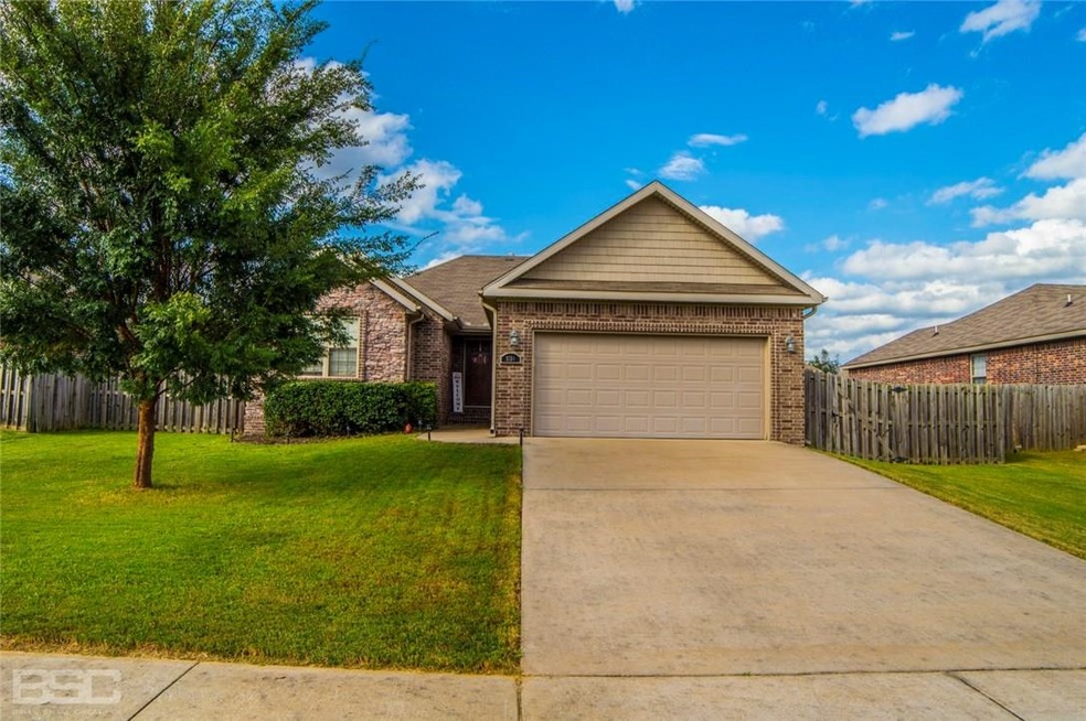 1534 Bridgeboro Ave, Springdale, AR 72764 - photo 1