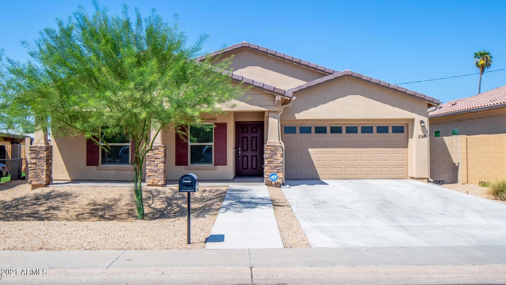 2740 E Chipman Road-1