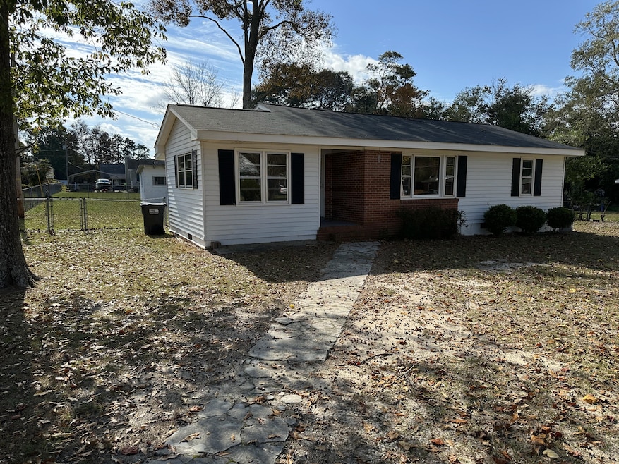 415 Florida Ave, New Ellenton, SC 29809 - photo 1