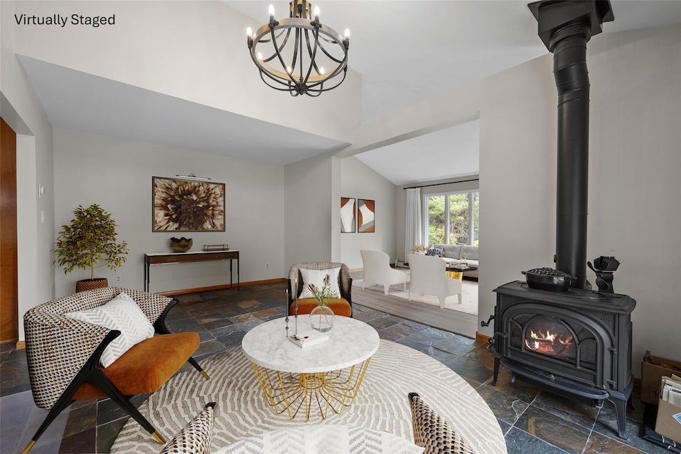 Sold $555,000