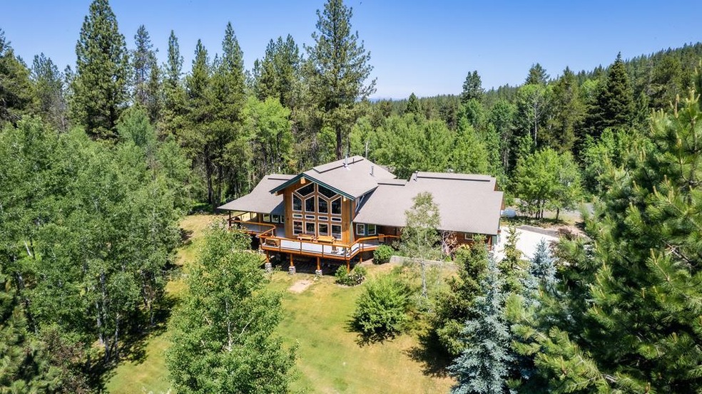 For Sale $1,209,900 • Co-Listing Agent