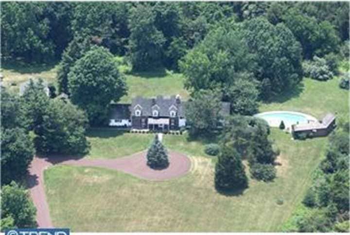 50 E Dark Hollow Rd, Pipersville, PA 18947 - photo 1