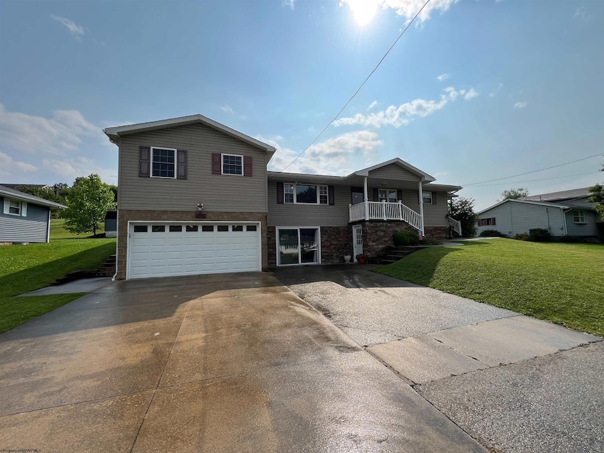 Under Contract $320,000 • Co-Listing Agent