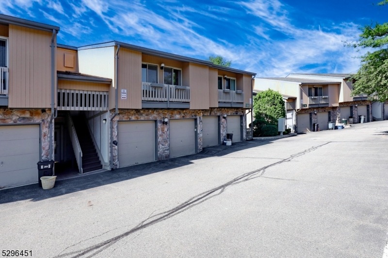 43 Larkin Cir, West Orange, NJ 07052 - photo 1