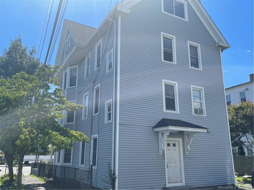 2206 Fairfield Ave unit 1, Bridgeport, CT 06605 - photo 1