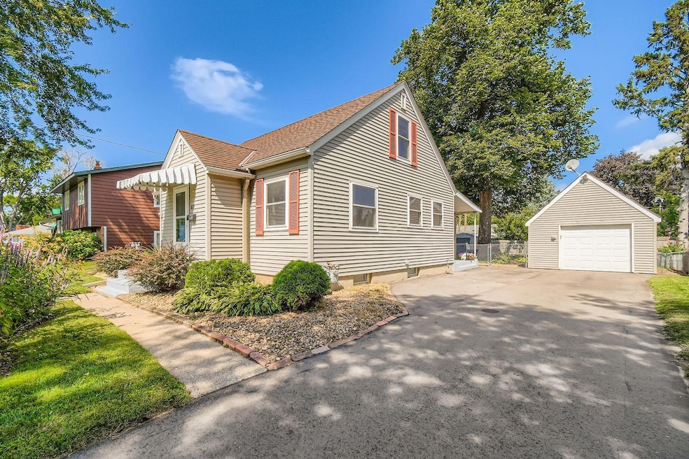 Pending $330,000 • Co-Listing Agent