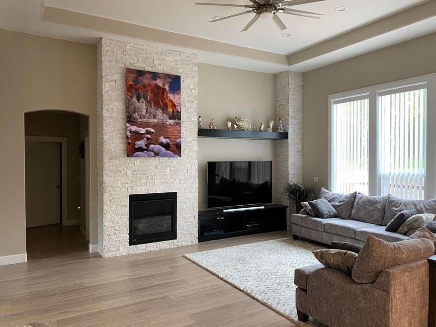 Living Room Similar