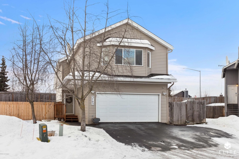 3703EncoreCir(1of30)