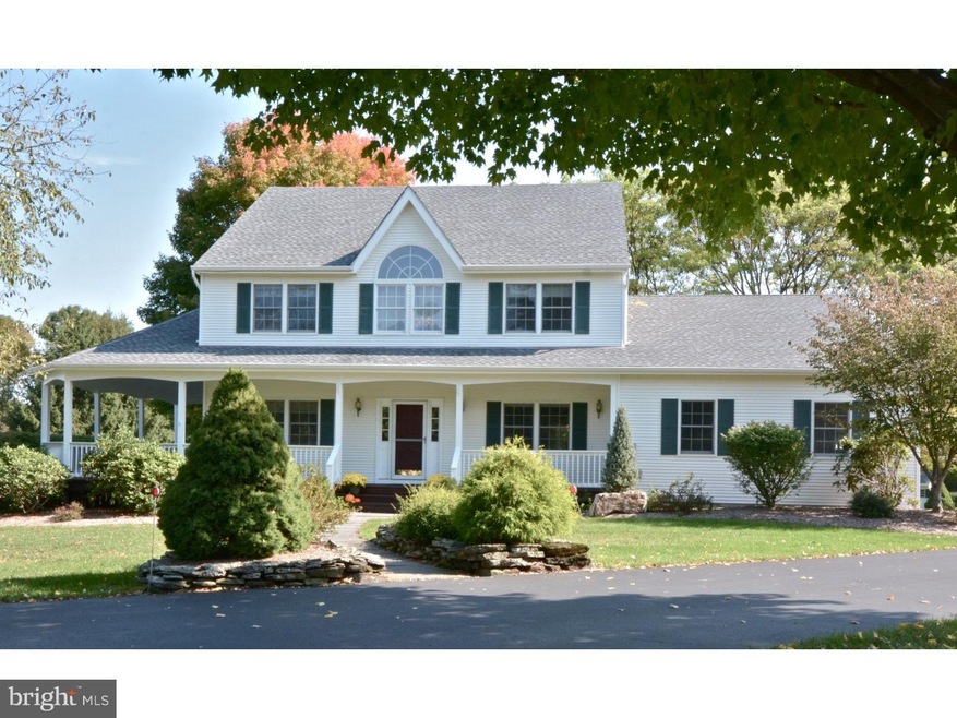 4 Vantage Dr, Flemington, NJ 08822 - photo 1