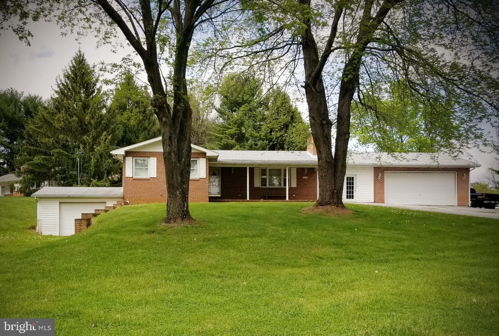 3160 Farm Ln, Manchester, MD 21102 - photo 1