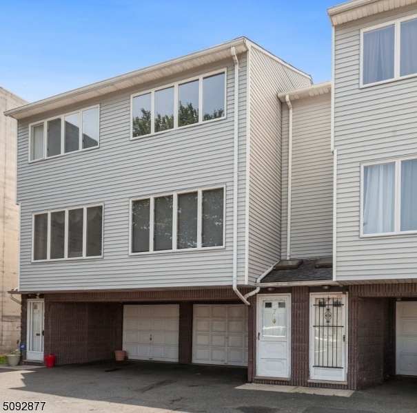 74-78 Maryland Ave unit 7, Paterson, NJ 07503 - photo 1