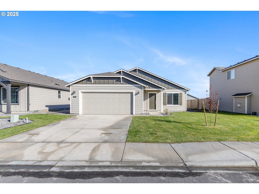 483 Arthur St, Umatilla, OR 97882 - photo 1