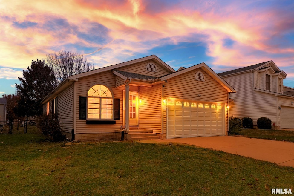 2407 W Miners Dr, Dunlap, IL 61525 - photo 1