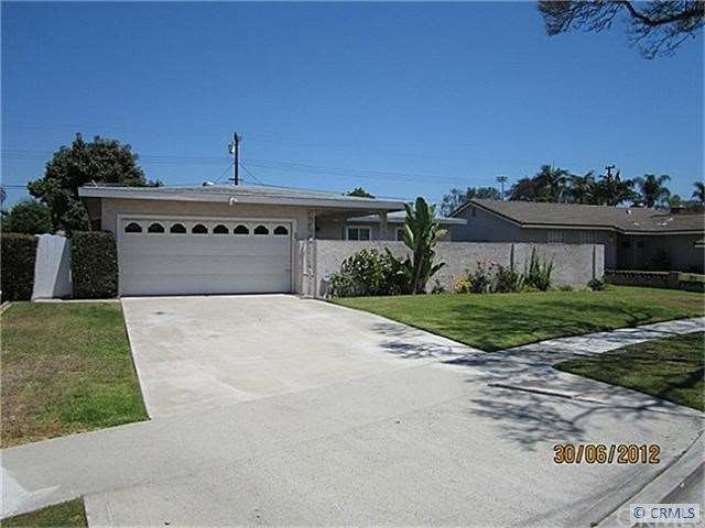 Fantastic curb appeal!