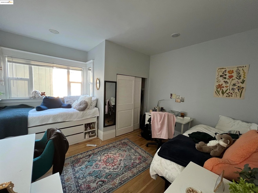 2214 Durant Ave unit 4, Berkeley, CA 94704 - photo 1