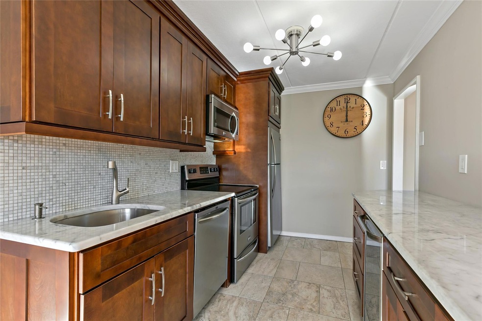 410 Benedict Ave unit 6J, Tarrytown, NY 10591 - photo 1