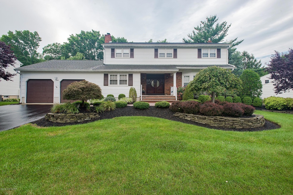 01_4MorningsideDrive_57_FrontView_HiRes