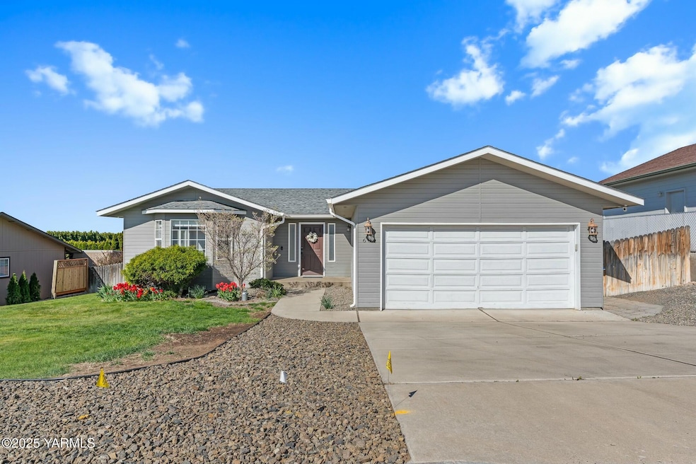 For Sale $390,000 • Co-Listing Agent