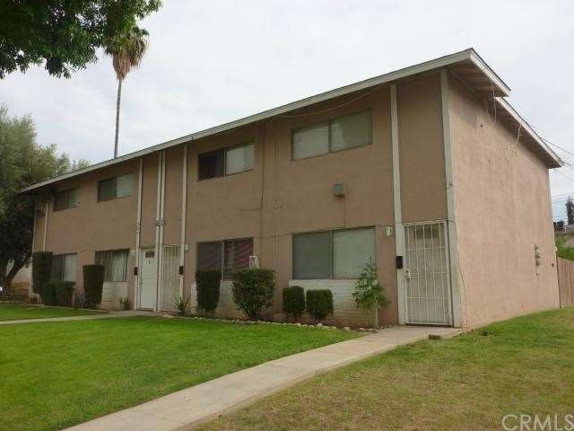 Front view, This Units have a new roof!!