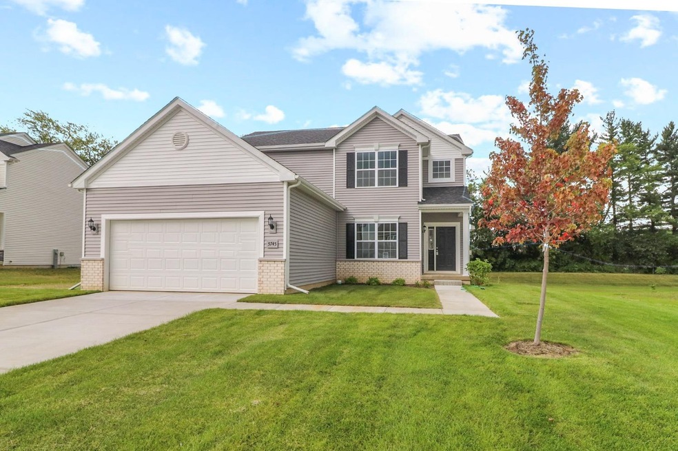 8710 Burr Ridge Cir, Crown Point, IN 46307 - photo 1