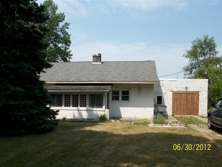 611 S Jefferson St, Sturgis, MI 49091 - photo 1