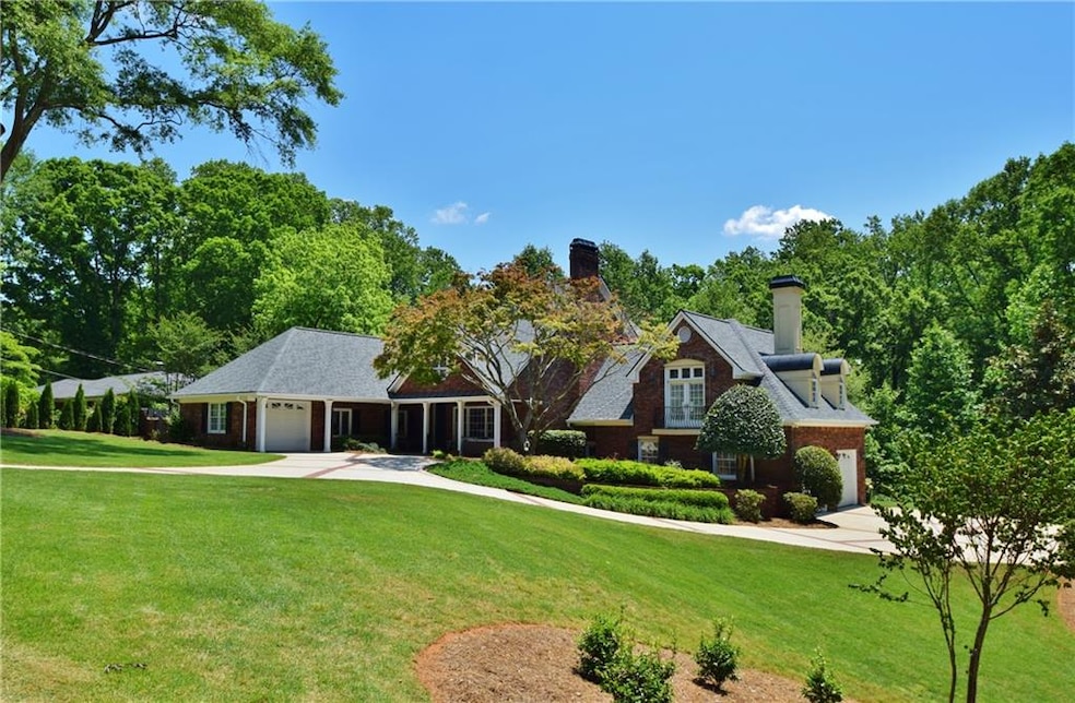 1120 Springdale Rd, Gainesville, GA 30501 - photo 1