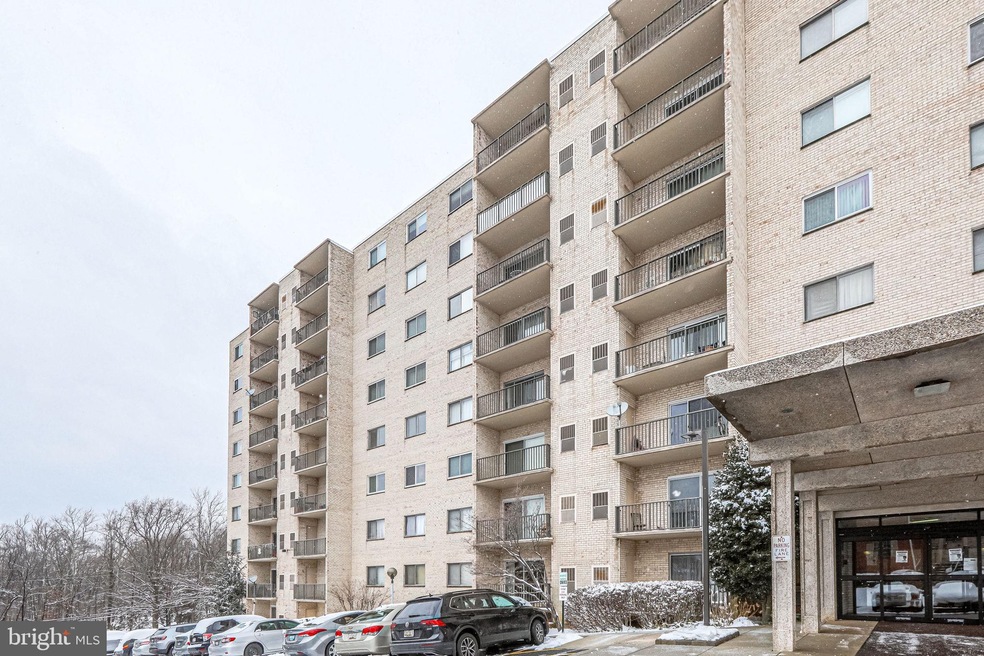 Columbia Towers Condominium unit 517, Silver Spring, MD 20904 - photo 1