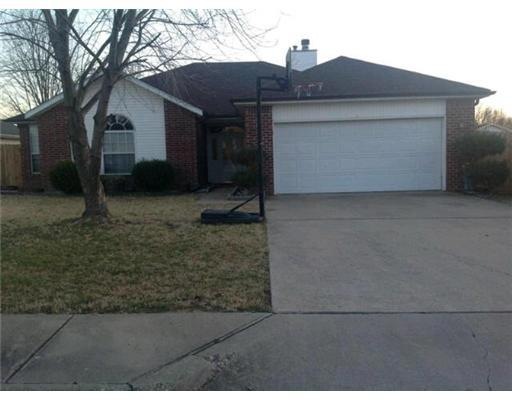 2314 W Willow St, Rogers, AR 72758 - photo 1