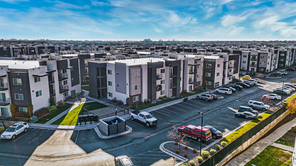 624 E 300 N unit 3, Vineyard, UT 84057 - photo 1