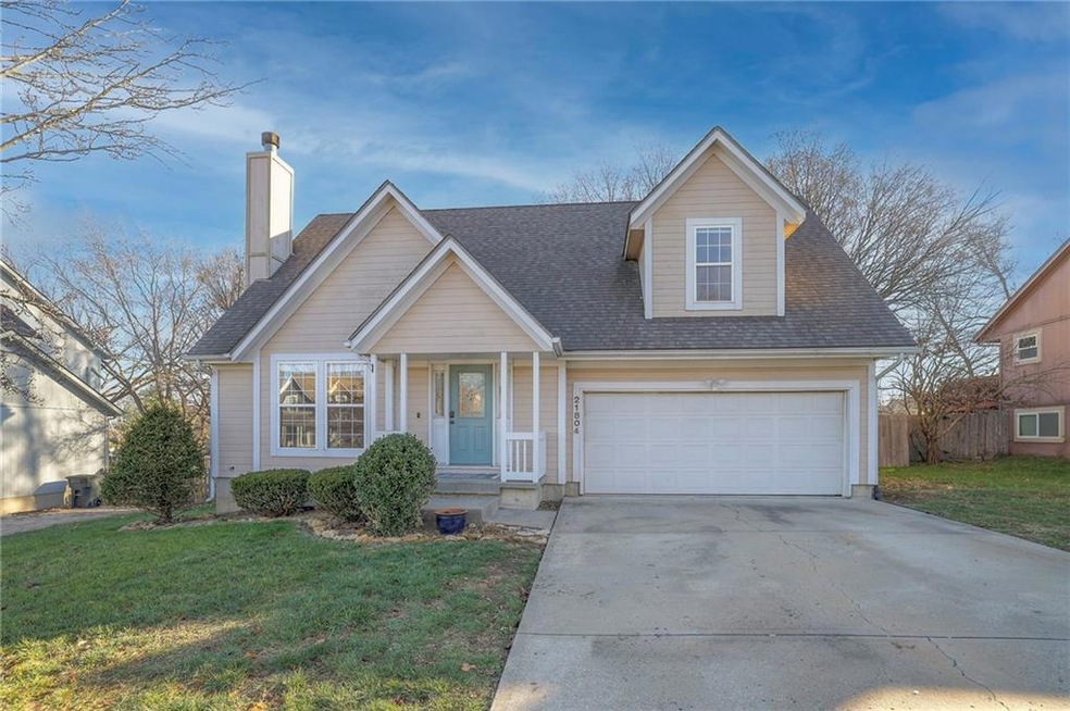 21804 S Roosevelt St, Spring Hill, KS 66083 - photo 1