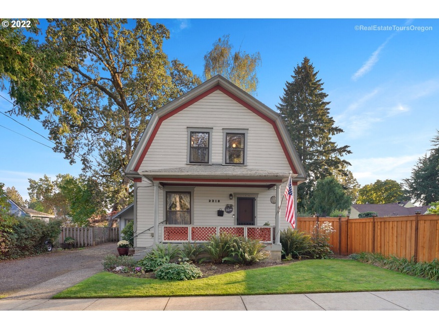 2218 14th Ave, Forest Grove, OR 97116 - photo 1