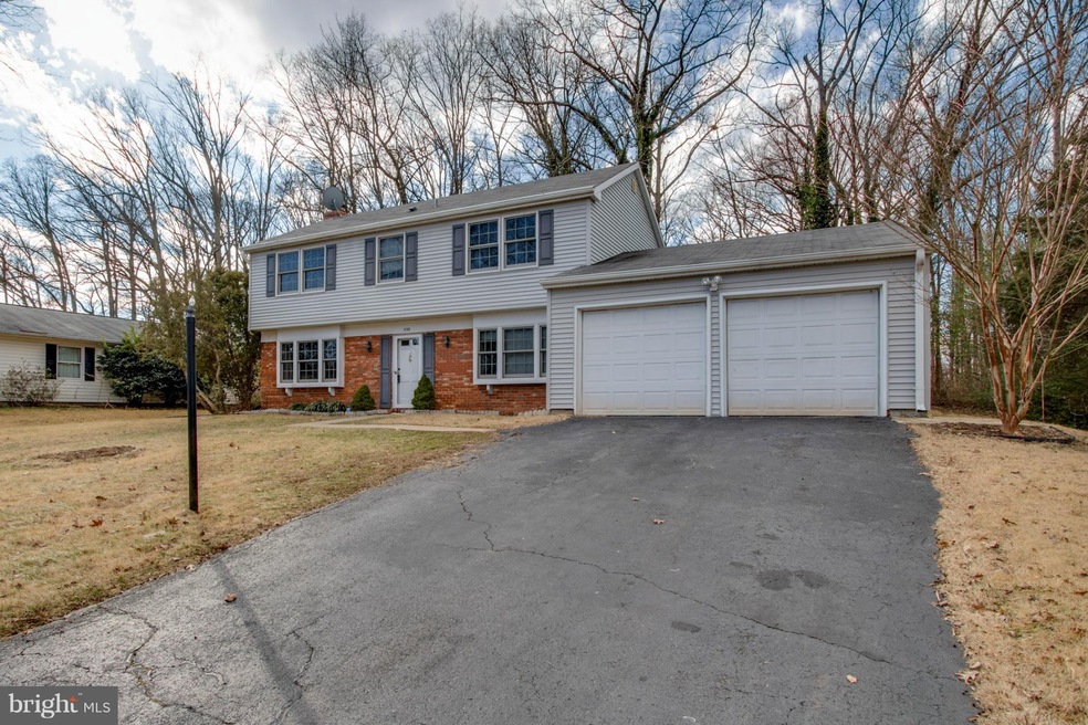 13155 Madonna Ln, Fairfax, VA 22033 - photo 1
