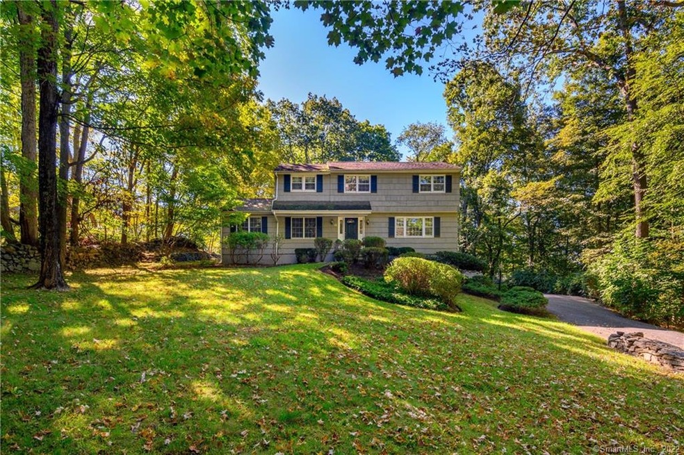 Welcome to Stonehenge Estates in Ridgefield, CT!