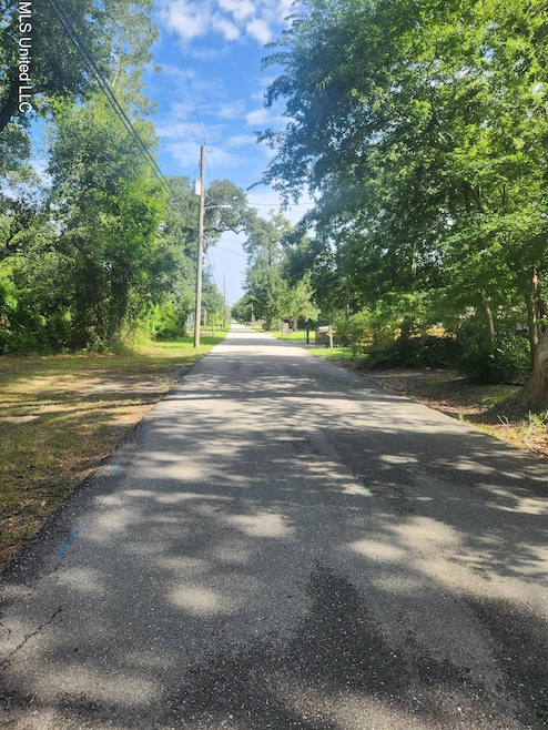 Seal Ave